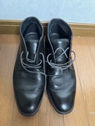 ecoo 블랙 가죽 레이스업 부츠