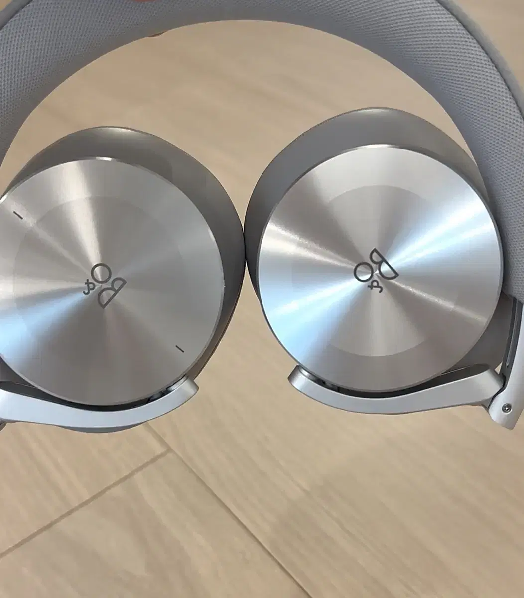 B&O Bang & Olufsen BeoPlay H95 (95th Anniversary)