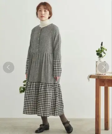 chambre de charme 깅엄 기모 돌먼 슬리브 원피스