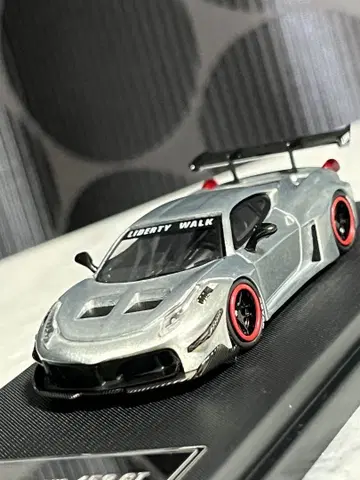 Star Model LBWK 페라리 458GT(크롬 실버)