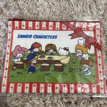 산리오전 산리오 캐릭터즈 플랫 파우치 키키라라 키티