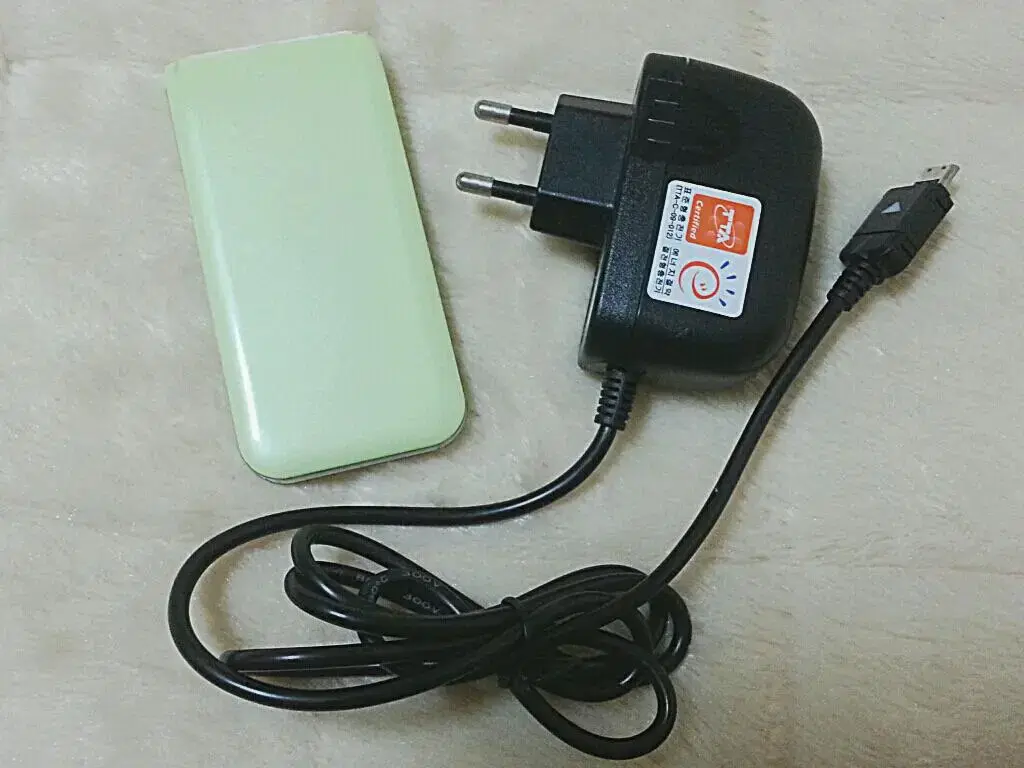 Lollipop 2 Lime Hazy Phone + Feature Phone Charger