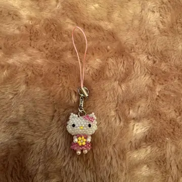 산리오 헬로키티 비즈 참