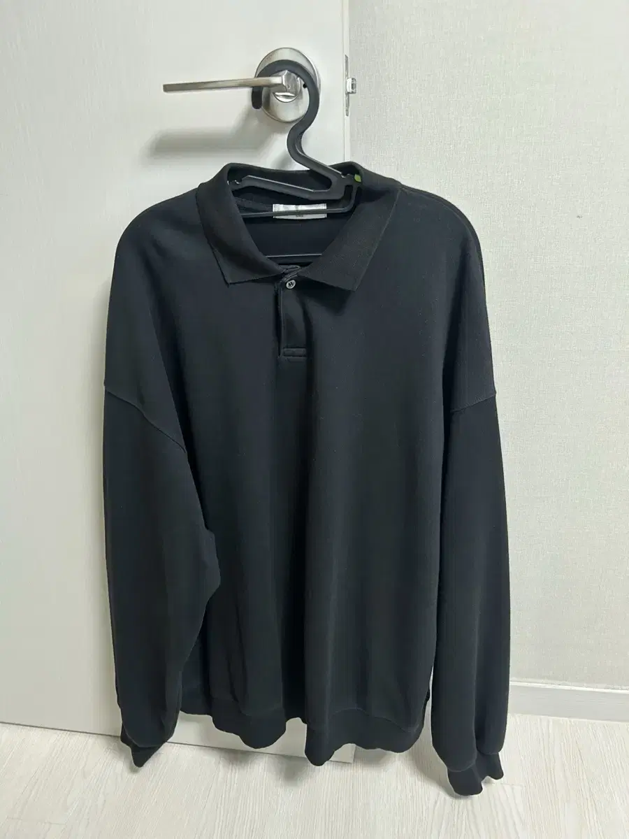 kara, Black, XL