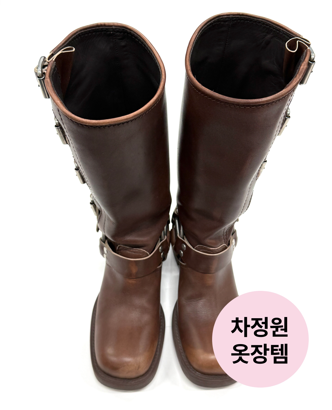 차정원의 미우미우 브라운 레더 버클 부츠