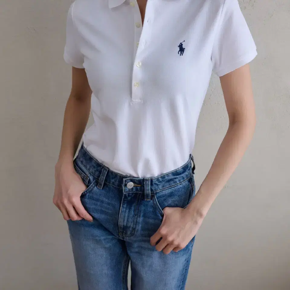 coyseio Prong Snap Mini Logo Tee Navy on Bunjang Global Site.