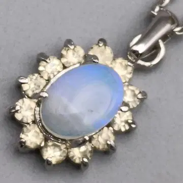 환상의 오팔 목걸이 ~달빛을 머금은 고요한 빛~