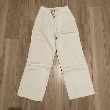 45R 화이트 스트레이트 데님
