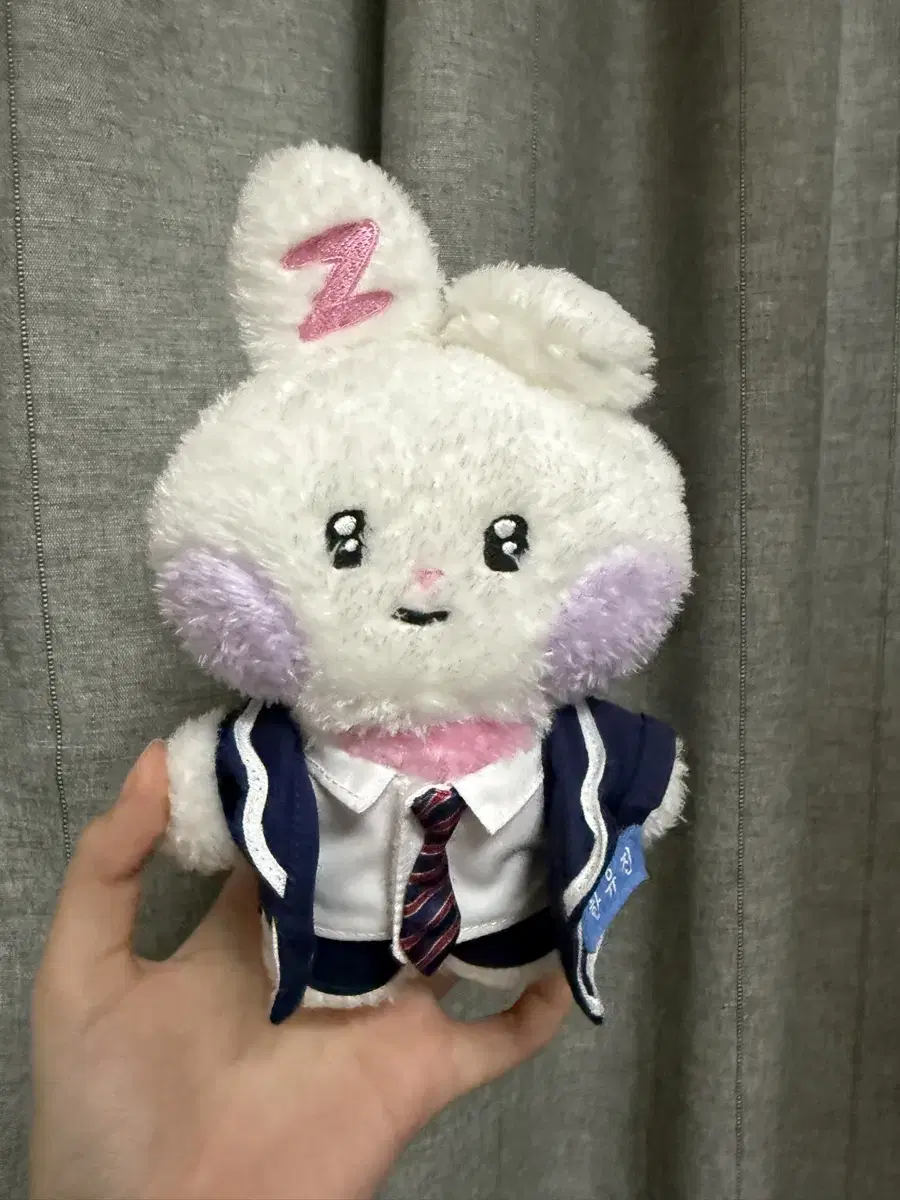 제로베이스원 제베원 제로니 한유진 유니니 교복유니니