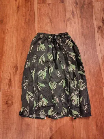 샹브르 드 샤름 백합 스커트