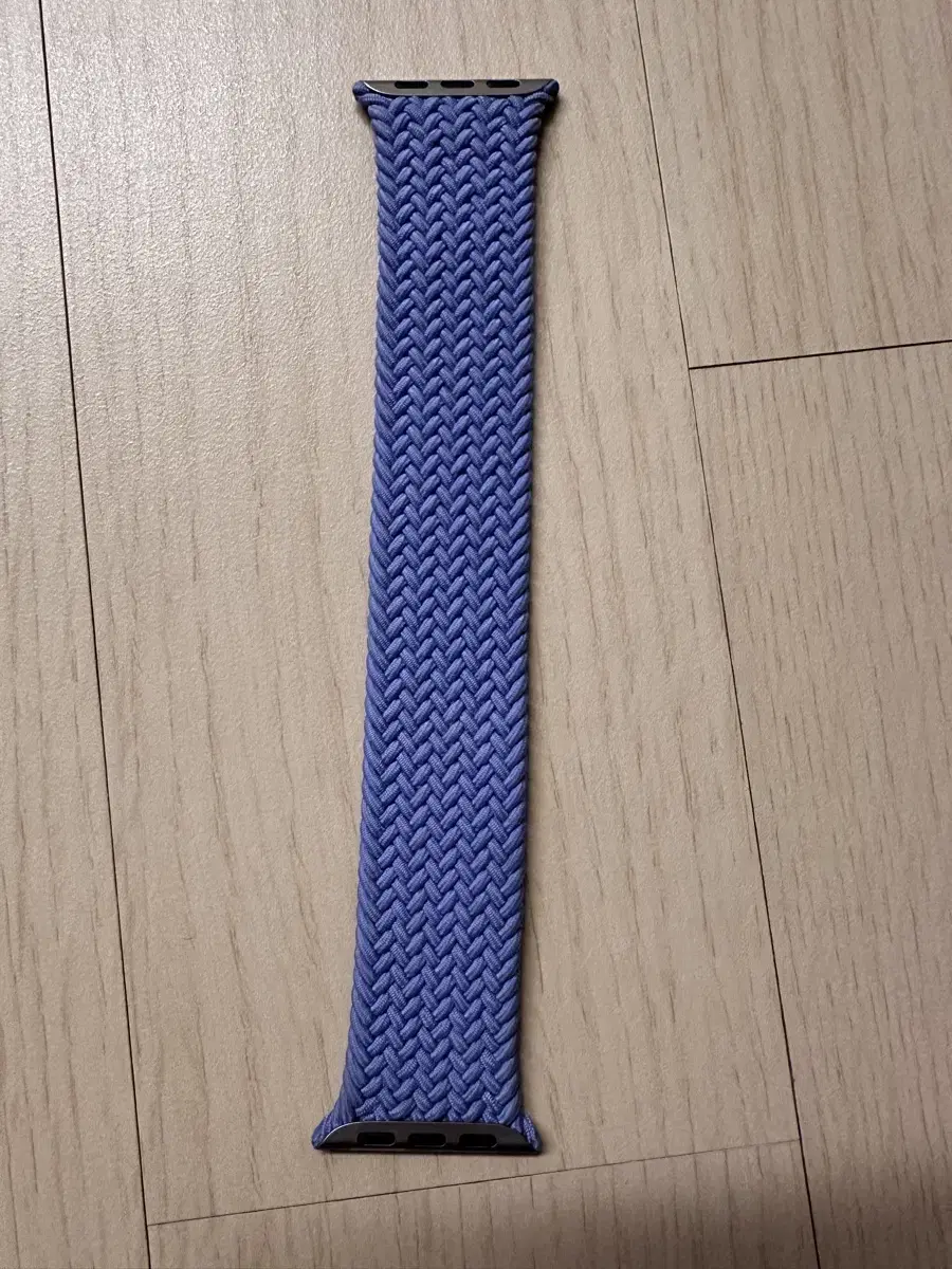 Apple Watch Braided Solo Loop English Lavender 44/45mm Size 7 for 60,000