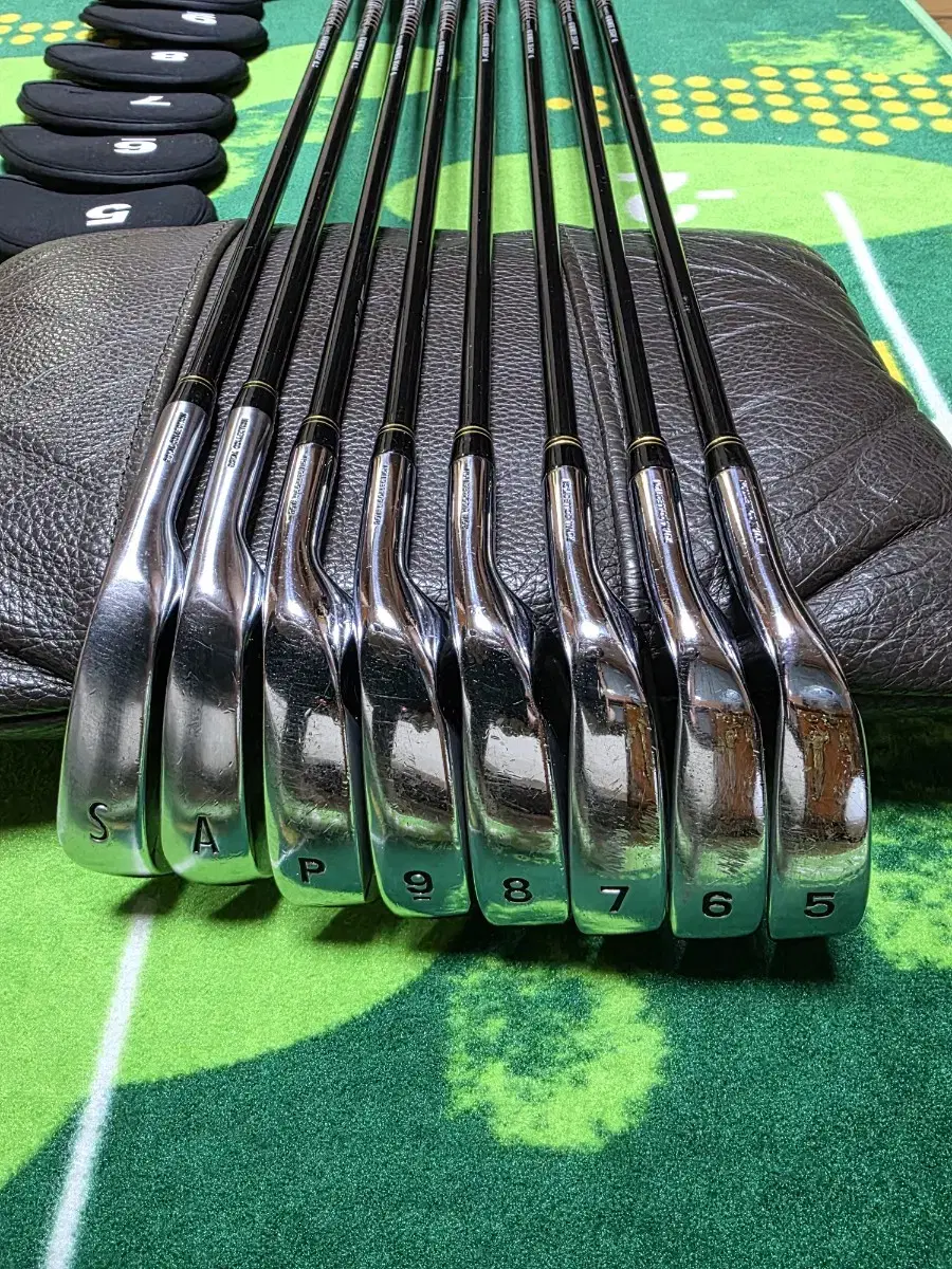 Royal Collection Iron Set
