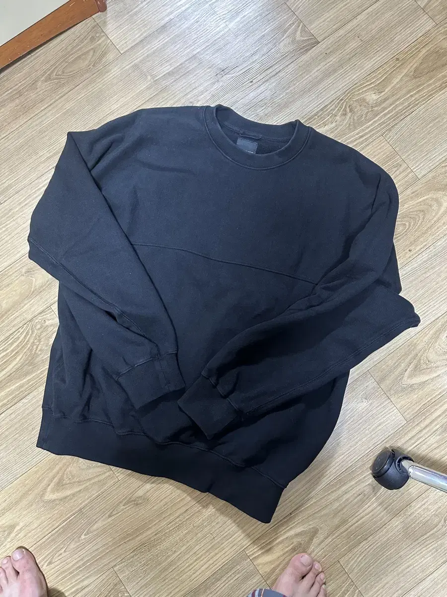 Shape Man-to-Man Black 2 sizes