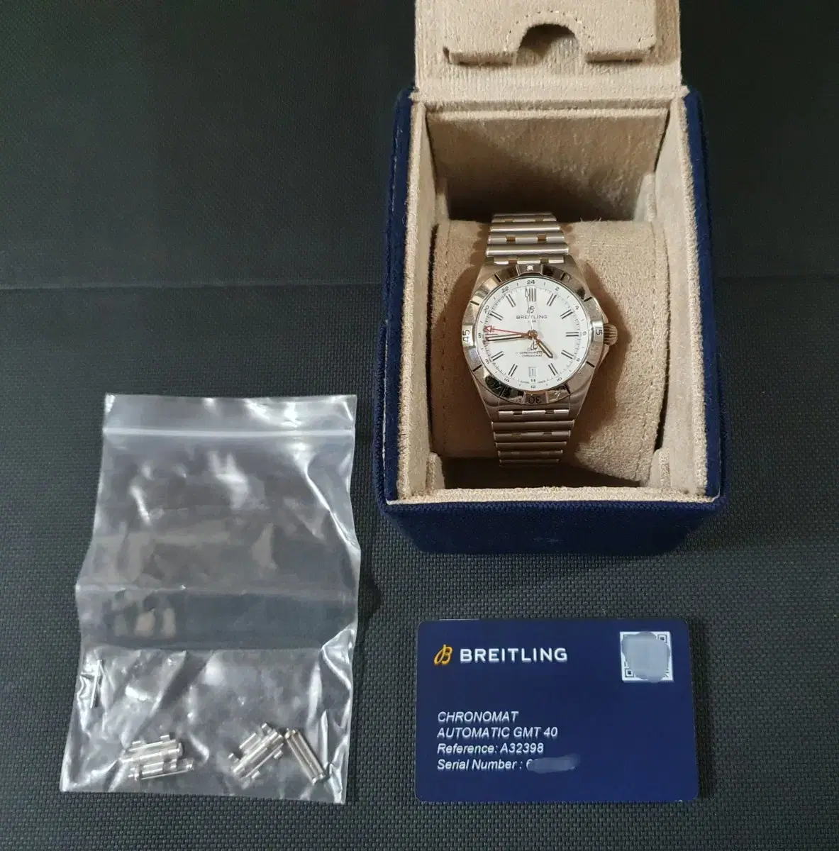Breitling Chronomat GMT 40 white dial for sale