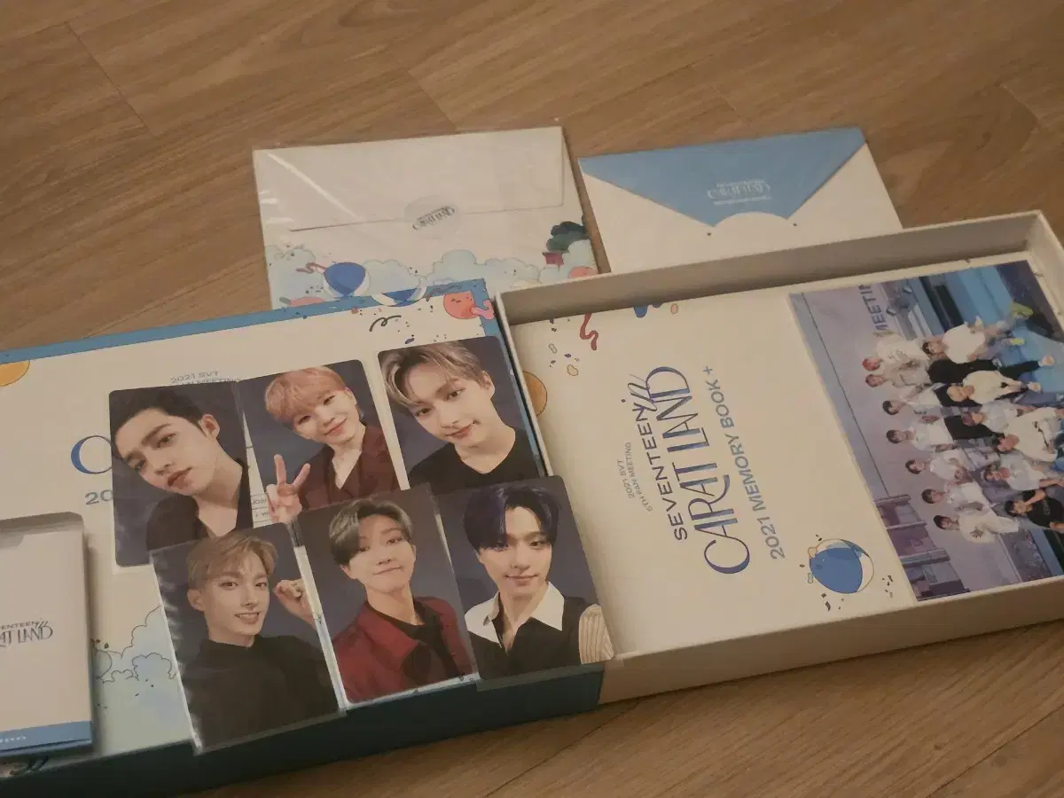 세븐틴 2021 캐럿랜드 메모리북 포카