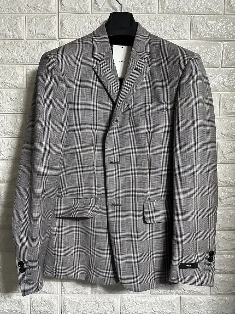 MNGU Bloo Check 3-button blazer S size for sale