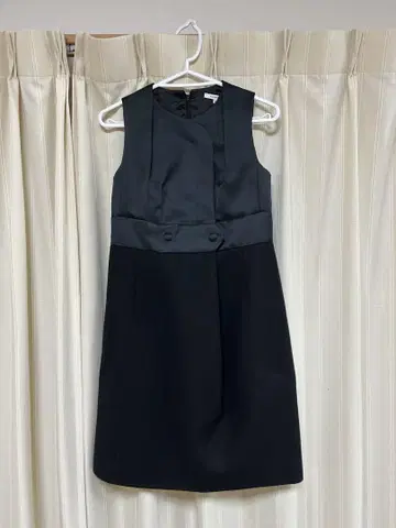 CARVEN 칼벤 슬리브리스 원피스 36