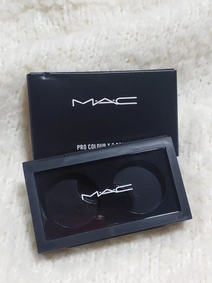 MAC 아이섀도우 공용기 - 새제품