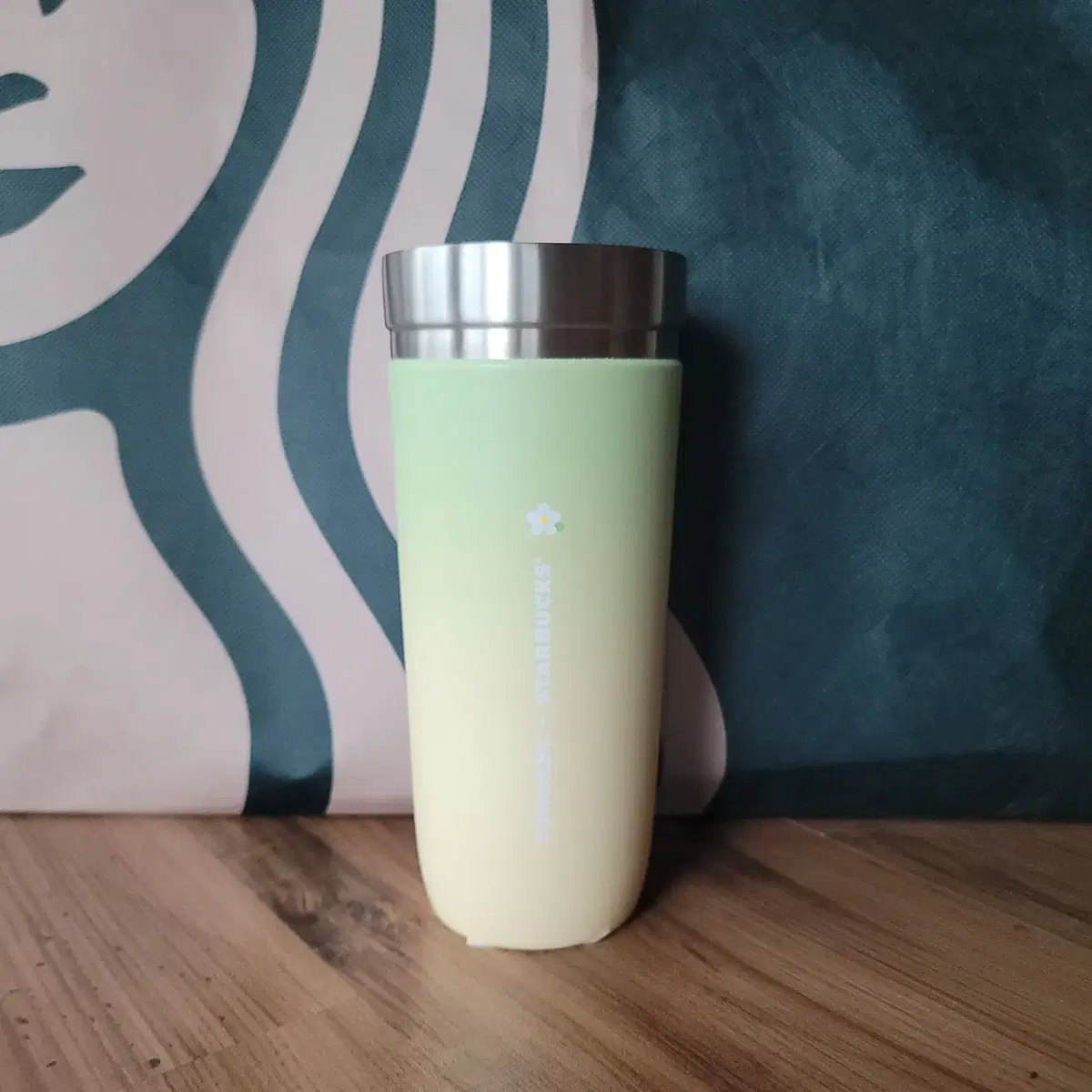 스타벅스 SS 딜라이트 아이슬란드 텀블러 710ml 팔아요
