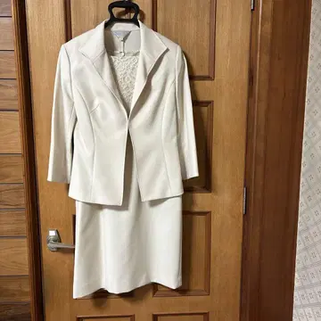 ESPRITMUR 8부 수트 아이보리