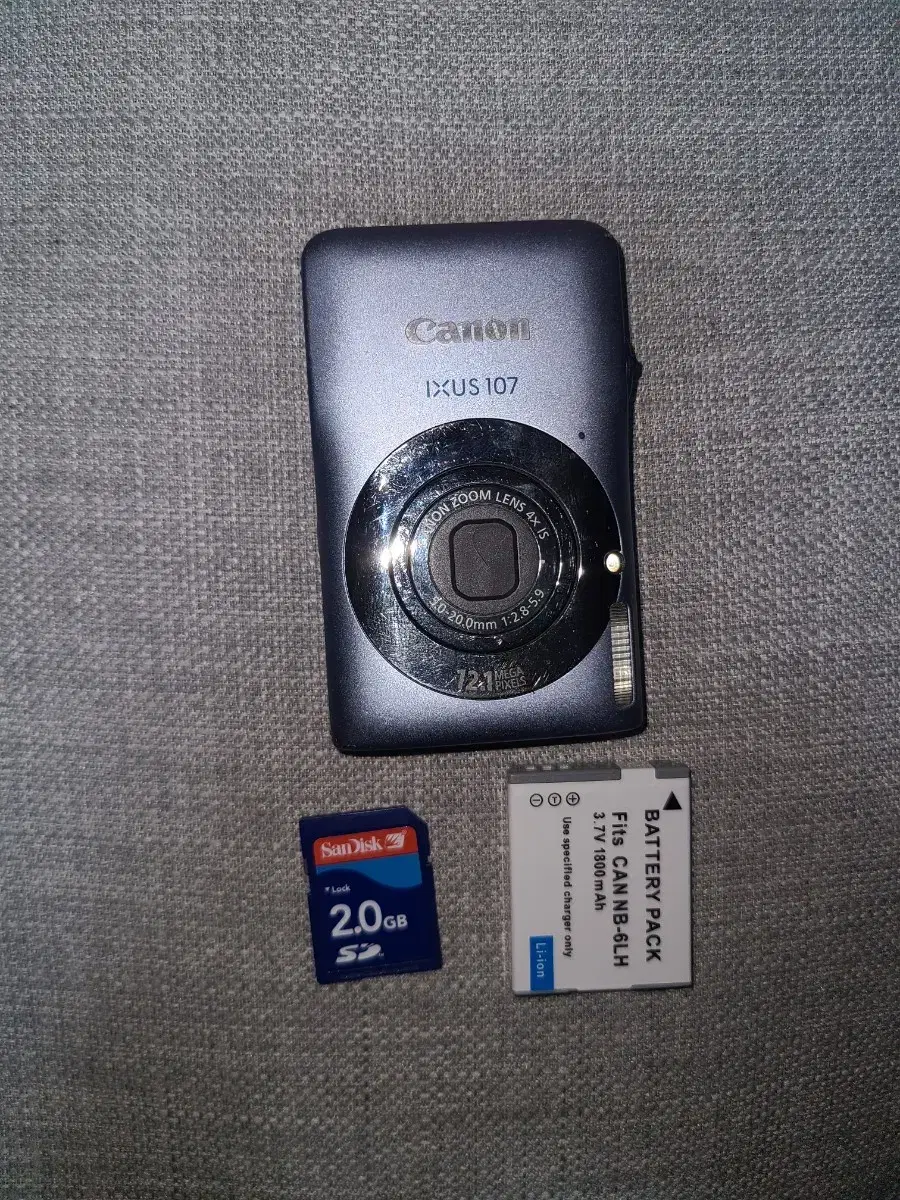 Canon IXUS 107 digital camera