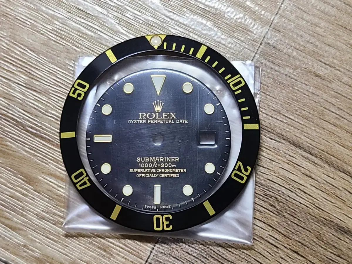 Genuine Rolex 16613 Submariner Yelow Gold Black Coma Dial Bezel Insert