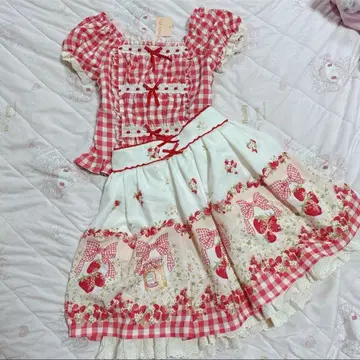 리즈리사 스트로베리 잼 셋업 스커트 상의 빨간색 빨간색