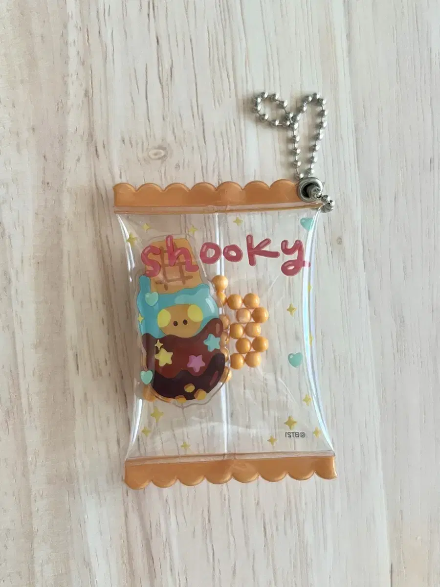 BT21 슈키 shooky 과자 키링 판매합니다!