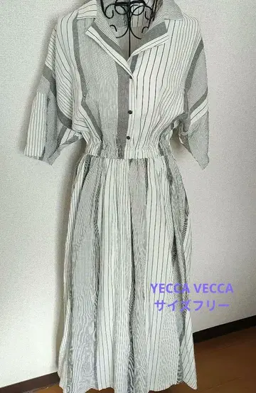 YECCA VECCA 화이트 블랙 스트라이프 셔츠 원피스 반팔