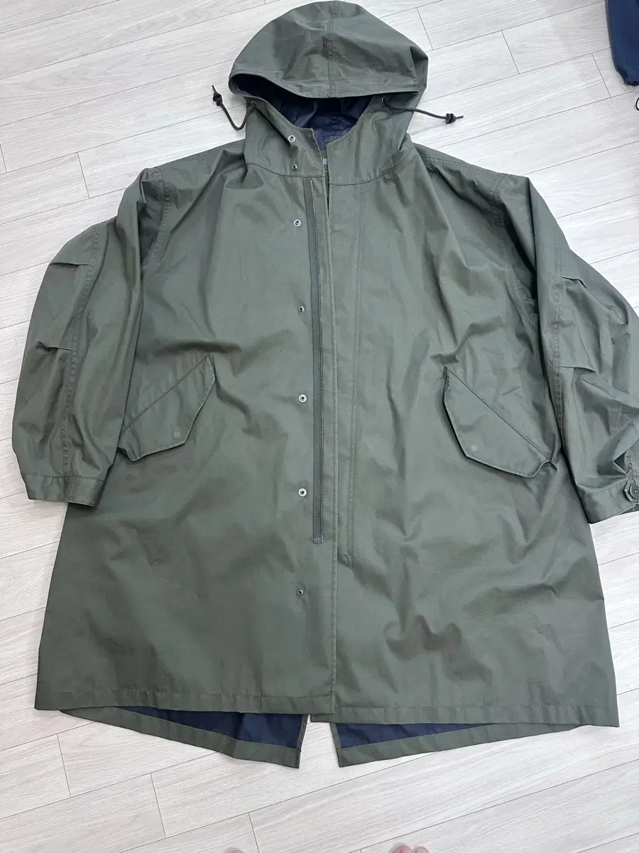 유니클로 블럭테크 피쉬테일파카 4XL