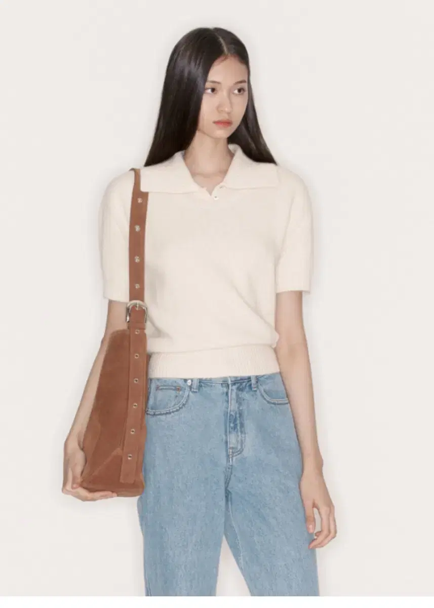 아비에무아 메리노울 숏 슬리브 카라 스웨터