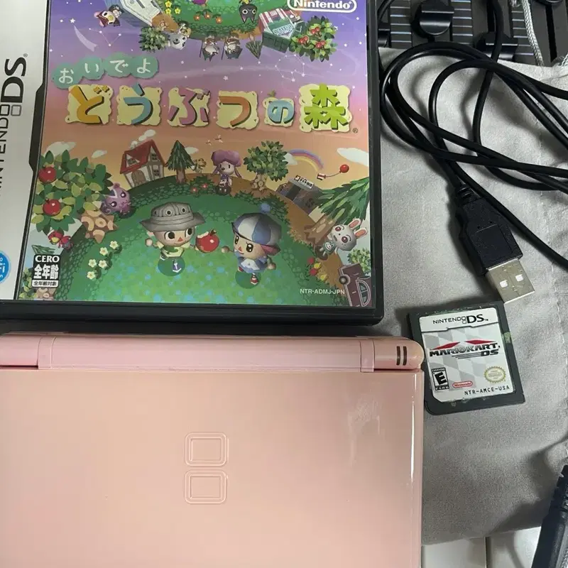 닌텐도 DS lite 핑크, 놀동숲 일판, 마리오카트 칩 판매