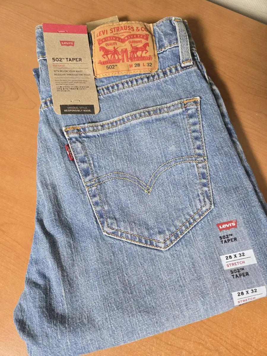 Levi's Men's Jeans 502 Tapered