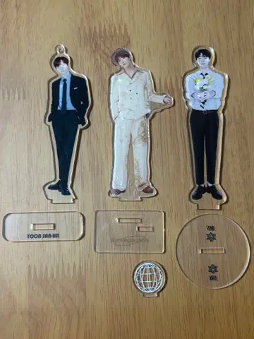 윤사나 아크릴 스탠드