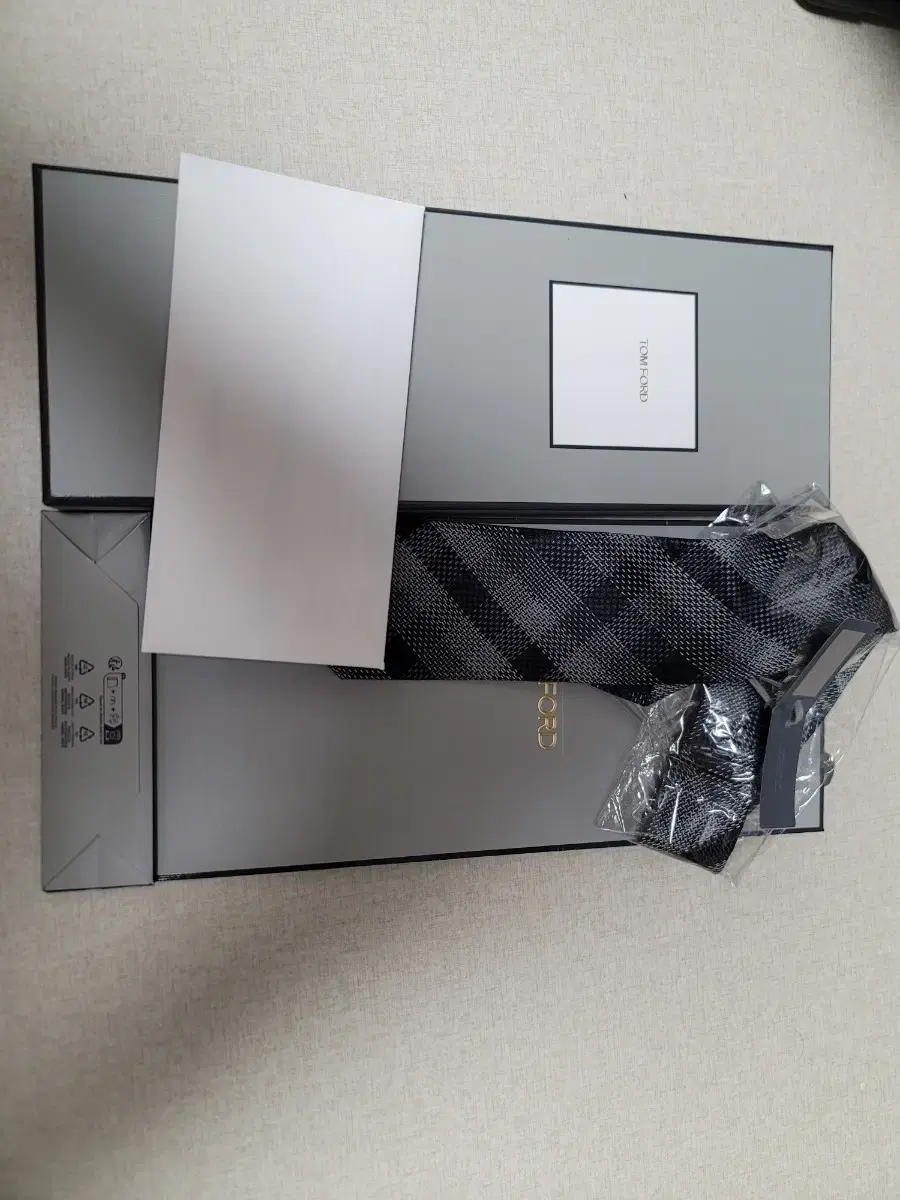 Tom Ford Tie Tie Mulberry Check