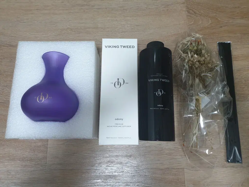 O'Donnell Diffuser Housewarming Set 500ml Viking Tweed Scented Purple Vase Diffuser