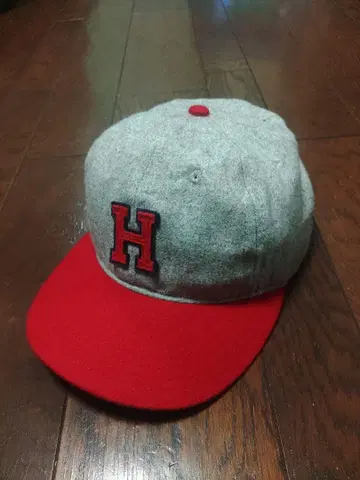 이벳필드 플란넬스 캡 H 울 그레이 빨간색 그린