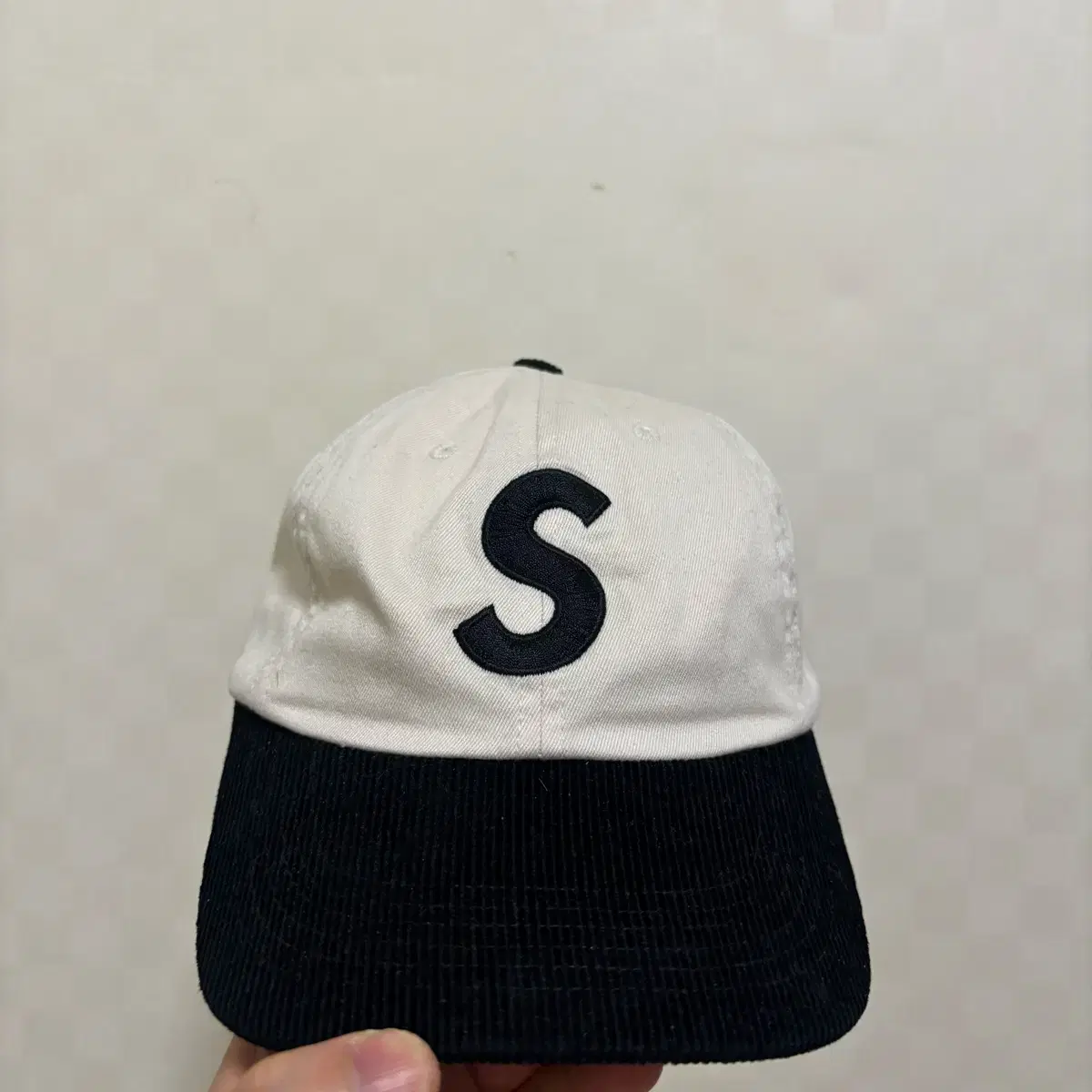 중고 슈프림 모자 투톤 24ss ( 푸바오? )