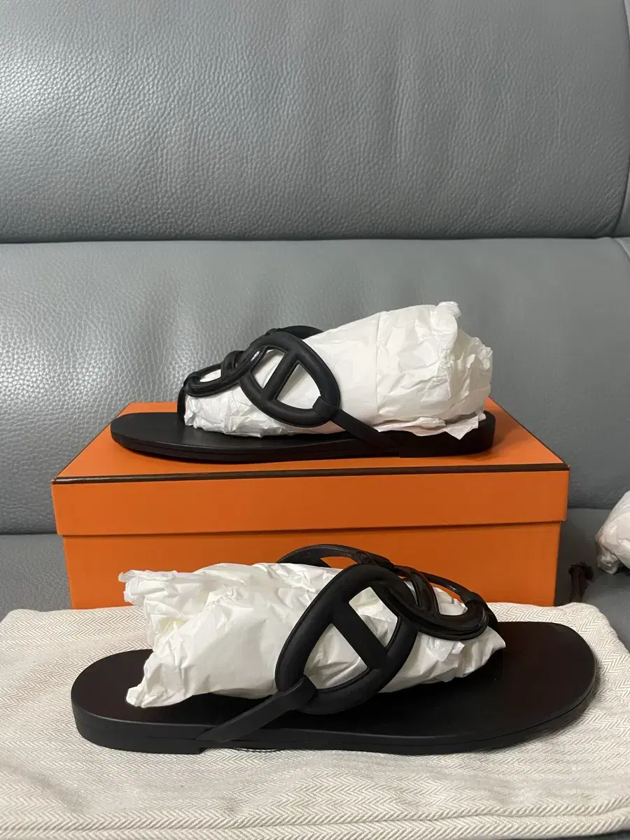 에르메스 에제리 샌들 블랙 38