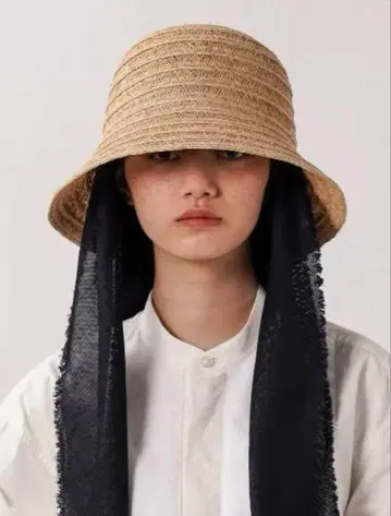 라 메종 드 릴리스 크로셰 모자