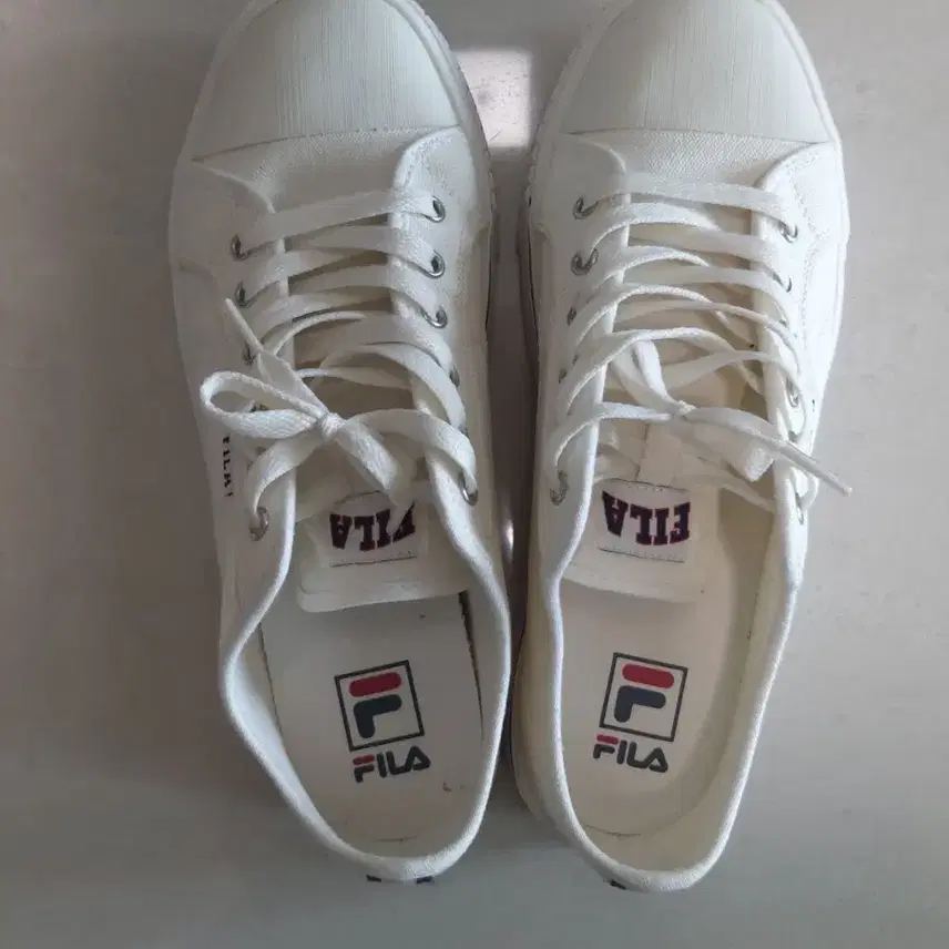 男性 スニーカー(FILA)