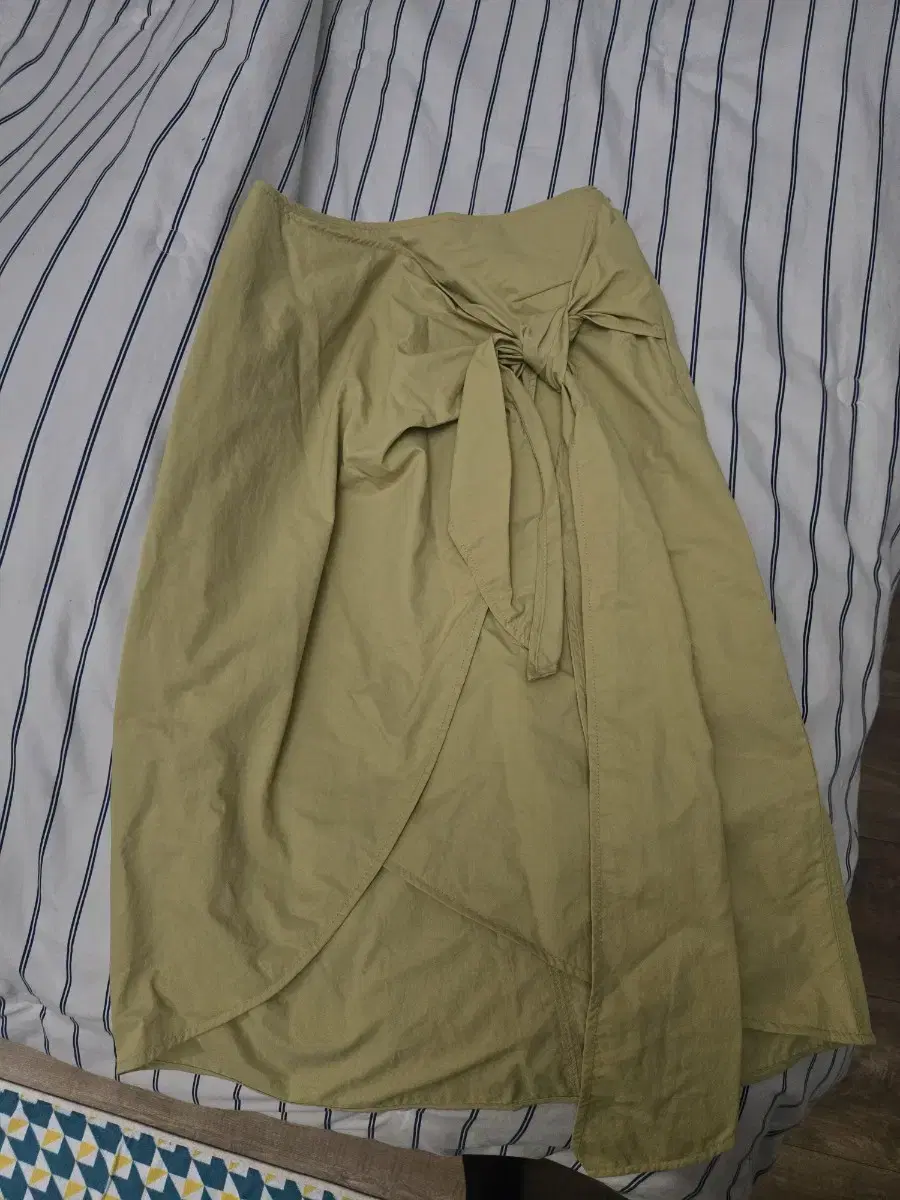 UNIQLO + JW Anderson Ribbon Skirt