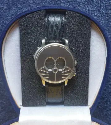 도라에몽 1998년 한정품 도라치 손목시계