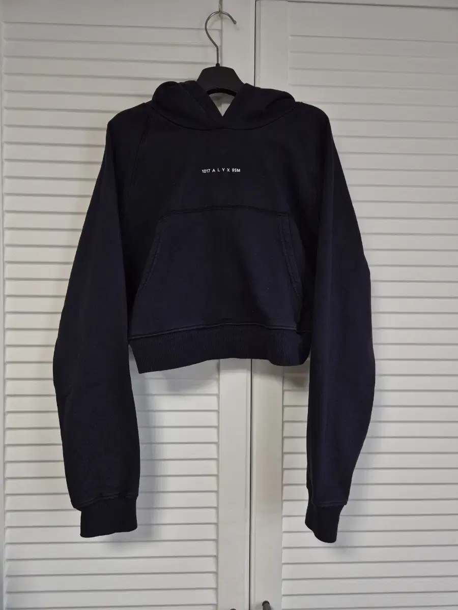 (Final Price/S) 1017 Alyx 9sm Back-Printed Raglan Cropped Hoodie, Dark Navy