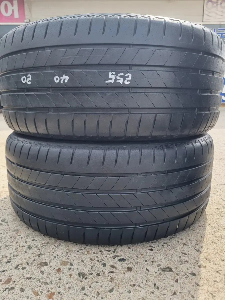 2554020 Used Tires Tesla Audi Benz Porsche