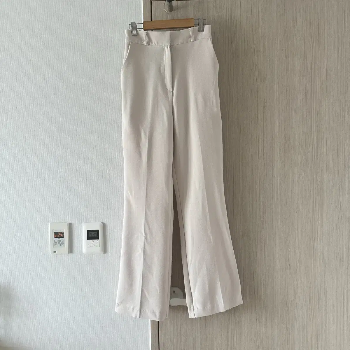 Dumas High-Waisted Slacks F