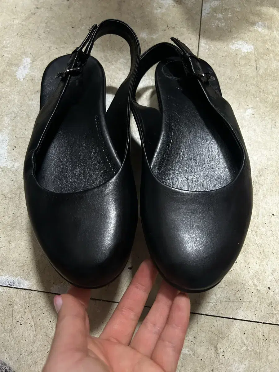 핏플랍 가죽 뮬 슬리퍼 x30-090 235cm