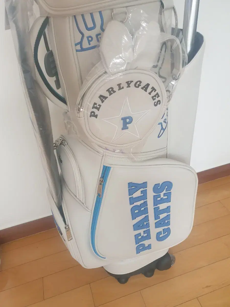Pari Gates Golf Bag