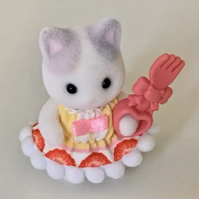 실바니안 아기케이크파티 라떼 고양이