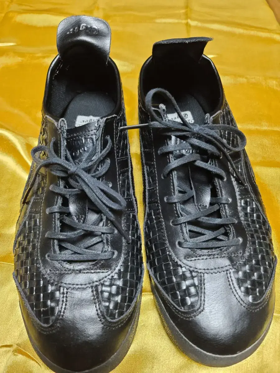 Onitsuka Taizu Mexico 66  High-end